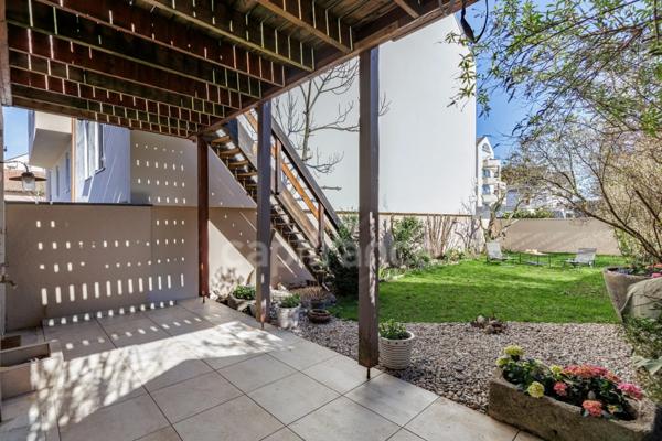 Maison à vendre 7 pièces DIVONNE LES BAINS (01)