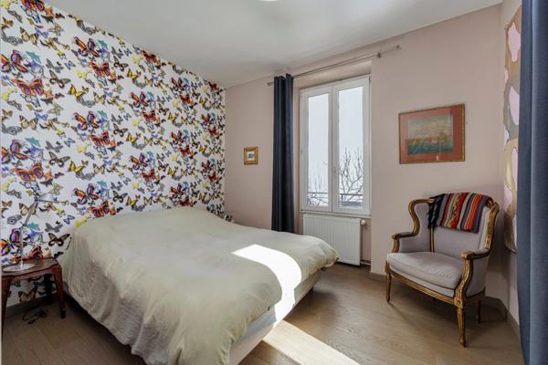 Maison à vendre 7 pièces DIVONNE LES BAINS (01)