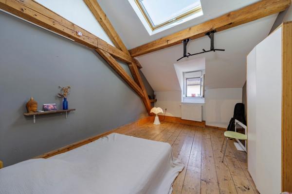 Maison à vendre 7 pièces DIVONNE LES BAINS (01)