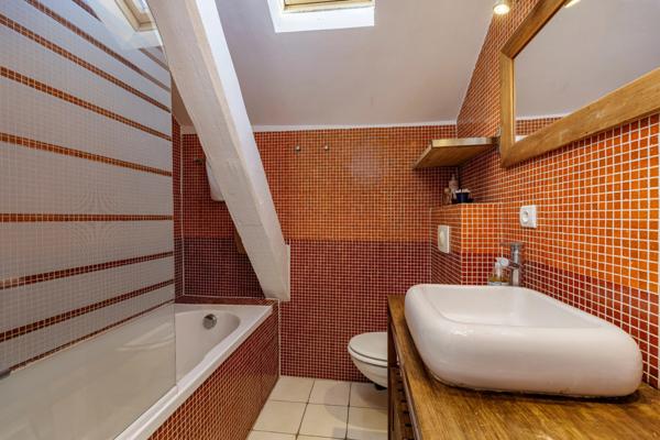 Maison à vendre 7 pièces DIVONNE LES BAINS (01)