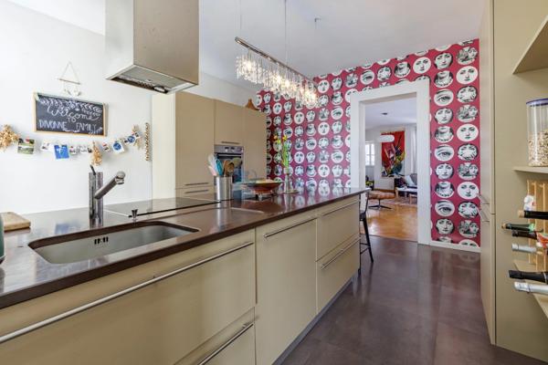 Maison à vendre 7 pièces DIVONNE LES BAINS (01)