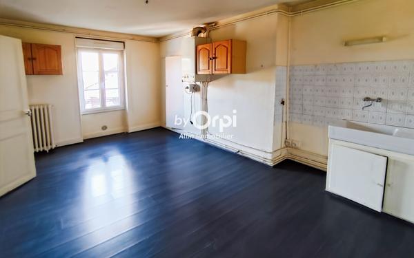 Immeuble à vendre    2 pièces •  Montluçon