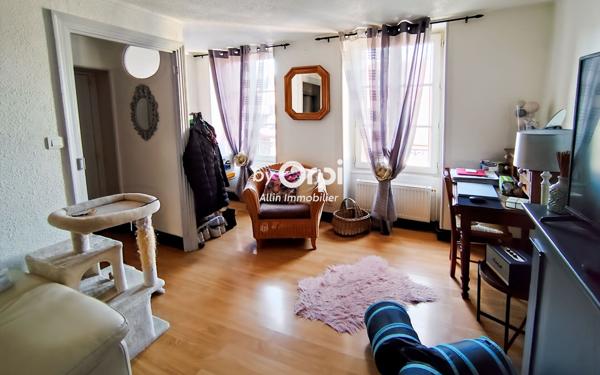 Immeuble à vendre    2 pièces •  Montluçon