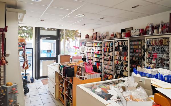 Immeuble à vendre    2 pièces •  Montluçon