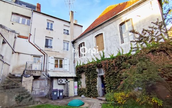 Immeuble à vendre    2 pièces •  Montluçon