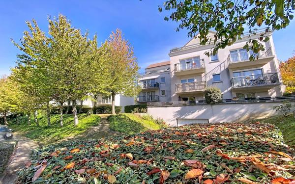 Appartement à louer    4 pièces • 81,73 m2 Guyancourt