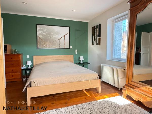 FLEURY LES AUBRAIS, maison familiale à vendre, jardin, garages et stationnements