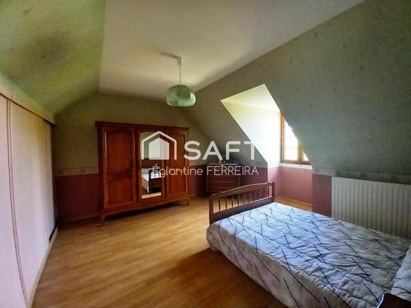 ISSOUDUN, PAVILLON T4 AVEC SOUS-SOL, DEPENDANCE ET JARDIN CLOS