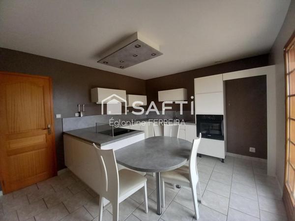 ISSOUDUN, PAVILLON T4 AVEC SOUS-SOL, DEPENDANCE ET JARDIN CLOS