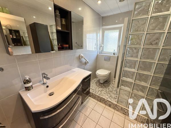 Immeuble à vendre 312,32 m² Montigny-le-Bretonneux