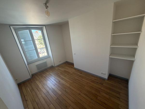 Bel appartement T3 situé à LA CHATRE
