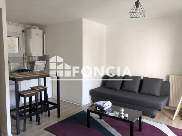 Location Appartement meublé 2 pièces 29.47 m² - 12 RUE PROSPERT MERIME Vannes 56000
