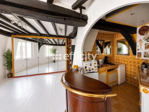 Appartement
         2 pièces
        - 31 m² 435 750 € *