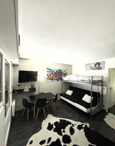 CHARMANT STUDIO 20M² - BALCON - LOCAL A SKI - SAINT ETIENNE DE TINEE 