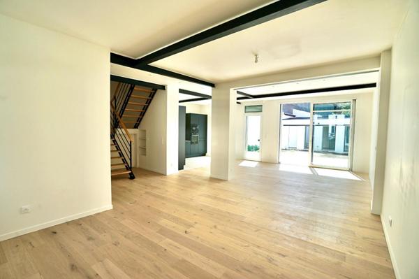 A LOUER : Maison à MARCQ EN BAROEUL • • 2 950 € CC • Réf. 5651