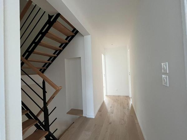 A LOUER : Maison à MARCQ EN BAROEUL • • 2 950 € CC • Réf. 5651