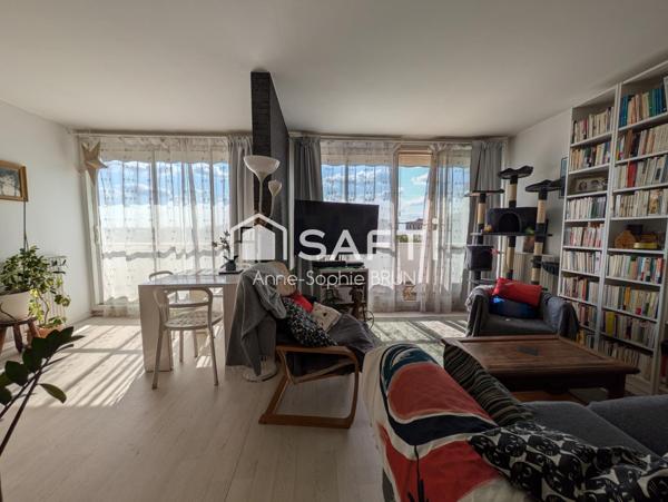 Colombes Centre – Appartement 5 pièces – 77 m² – Balcons – Cave – Box