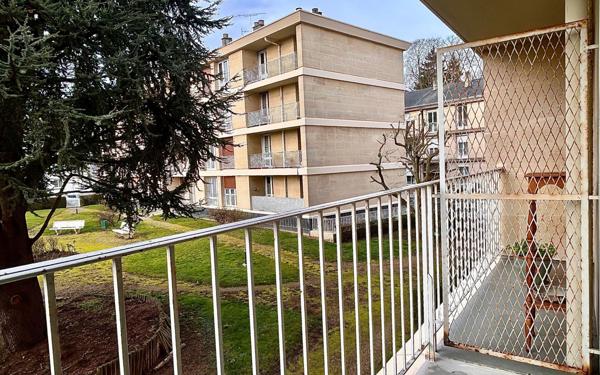 Appartement à louer    3 pièces •  Beauvais