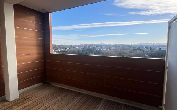 Appartement à vendre    3 pièces • 70 m2 Bayonne