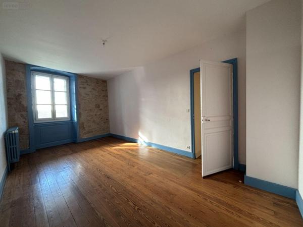 Maison à vendre à Saint-Amour dans le Jura (39160), ref : 39064-124