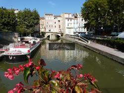 MURS COMMERCIAUX 70 m2 LOUÉS, RAPPORT 9 % NET.