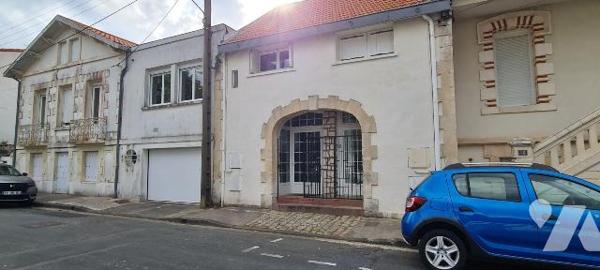 A vendre, Charente Maritime, ROYAN Maison de caractère dans petite copropriété de 10 lots à moi...