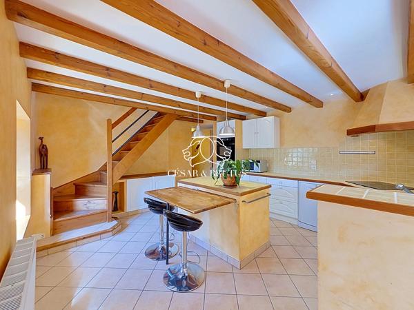 MAISON DE CAMPAGNE EN PIERRES