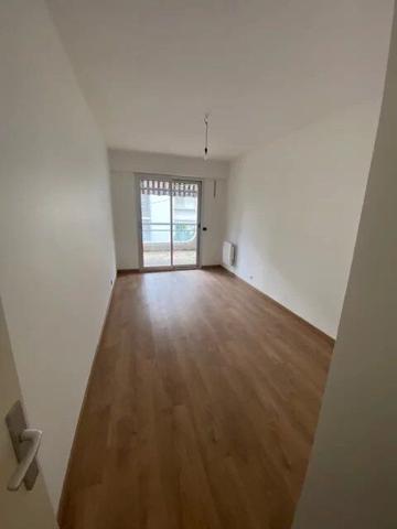 Vente Appartement 4 pièces 116 m2 à Marseille 8