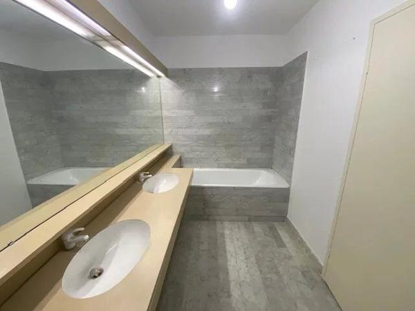 Vente Appartement 4 pièces 116 m2 à Marseille 8
