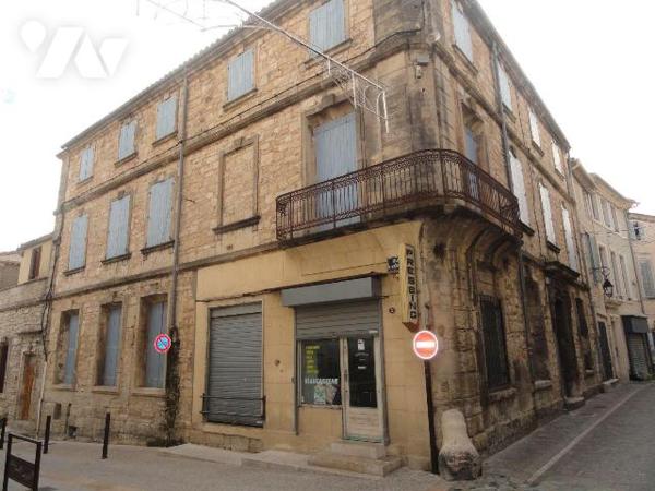 EN EXCLUSIVITE IMMEUBLE A RENOVER d'une superficie habitable de 578m² se composant de 8 logemen...