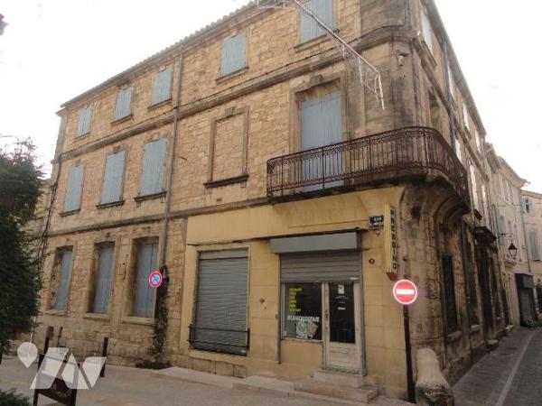 EN EXCLUSIVITE IMMEUBLE A RENOVER d'une superficie habitable de 578m² se composant de 8 logemen...