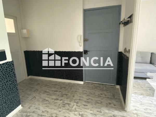 Location Appartement meublé 2 pièces 50.89 m² - 6 PLACE DU SOUVENIR Rennes 35000