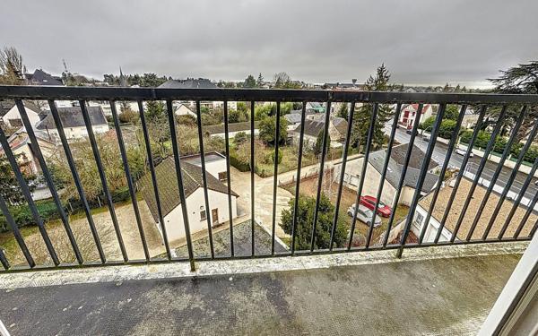 Appartement à vendre    2 pièces • 47,44 m2 Saint-Cyr-sur-Loire