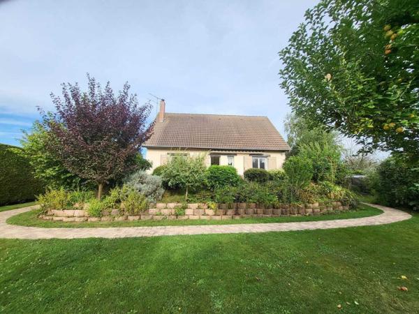 Dans quartier recherché, Maison familiale, T5 sur 810m² de terrain