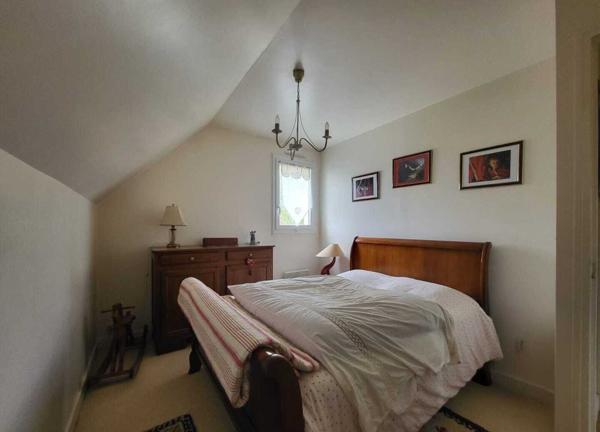 Dans quartier recherché, Maison familiale, T5 sur 810m² de terrain