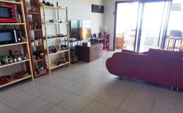 Appartement récent trois pièces de 62 m² à St Leu, quartier Grand Fond.