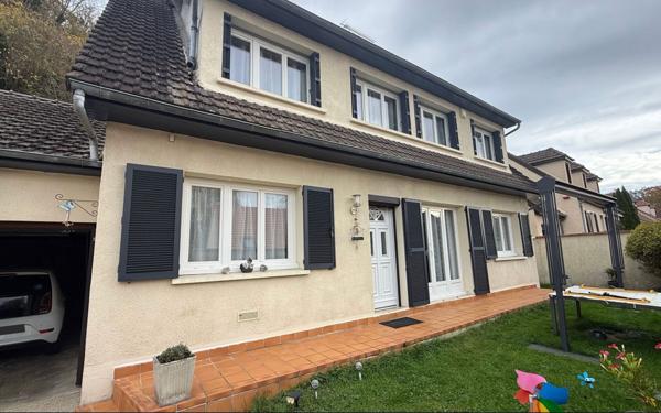 Maison à vendre    4 pièces •  Marines