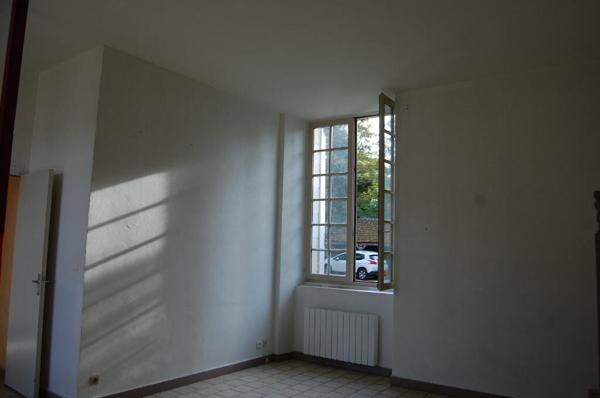 Appartement à louer    1 pièce •    Saint-Céols