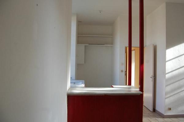 Appartement à louer    1 pièce •    Saint-Céols