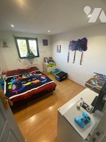 CALAIS VIRVAL GRANDE MAISON DE VILLE 4 CHAMBRES JARDIN GARAGE