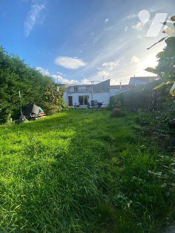 CALAIS VIRVAL GRANDE MAISON DE VILLE 4 CHAMBRES JARDIN GARAGE