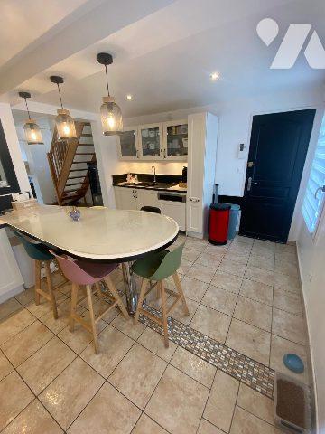 CALAIS VIRVAL GRANDE MAISON DE VILLE 4 CHAMBRES JARDIN GARAGE