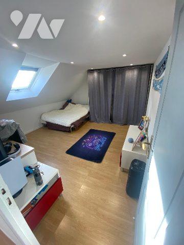 CALAIS VIRVAL GRANDE MAISON DE VILLE 4 CHAMBRES JARDIN GARAGE