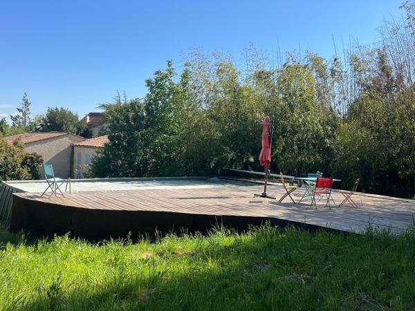 Maison en plein centre de ville avec terrain constructible