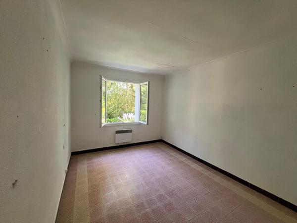 Maison en plein centre de ville avec terrain constructible