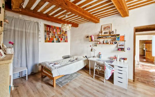 Maison à vendre    5 pièces • 170 m2 Saint-Étienne-les-Orgues