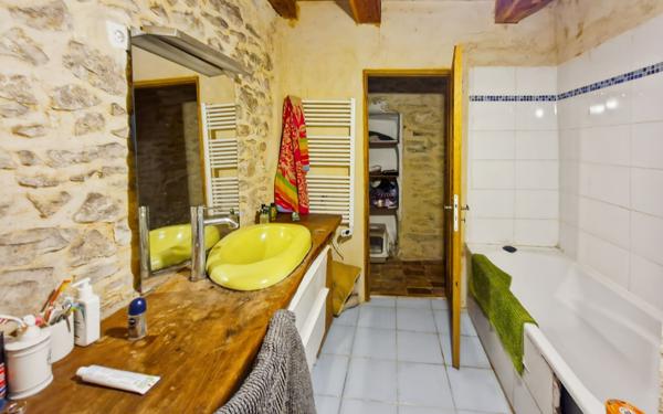 Maison à vendre    5 pièces • 170 m2 Saint-Étienne-les-Orgues