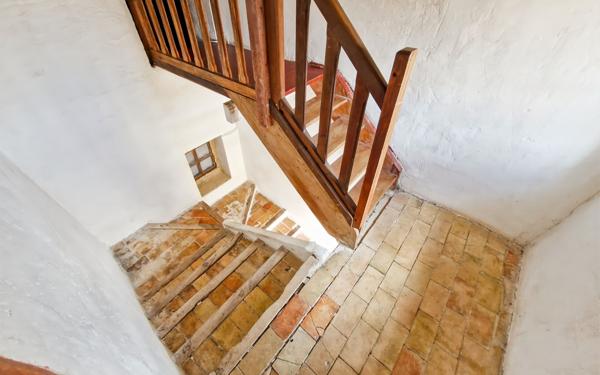 Maison à vendre    5 pièces • 170 m2 Saint-Étienne-les-Orgues