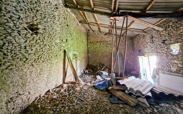 Maison à vendre    5 pièces • 170 m2 Saint-Étienne-les-Orgues