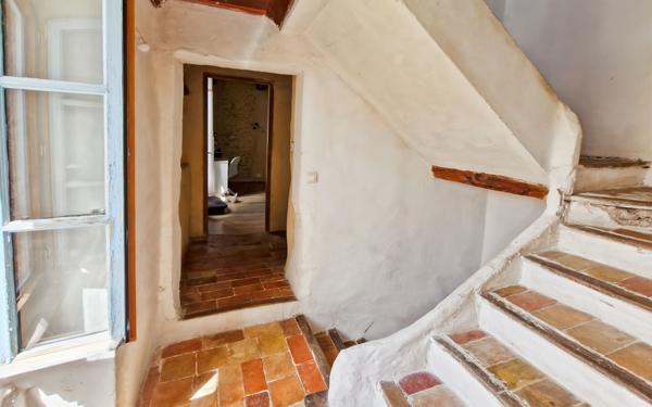 Maison à vendre    5 pièces • 170 m2 Saint-Étienne-les-Orgues